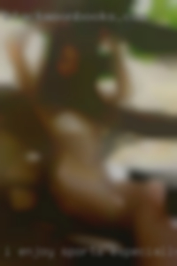 I enjoy sports especially swingers club soccer.